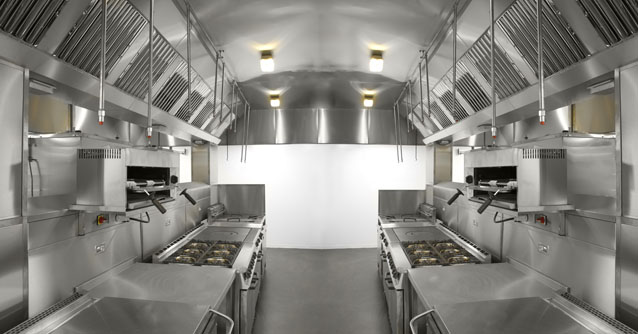 Pulizia ventilazione cucina industriale